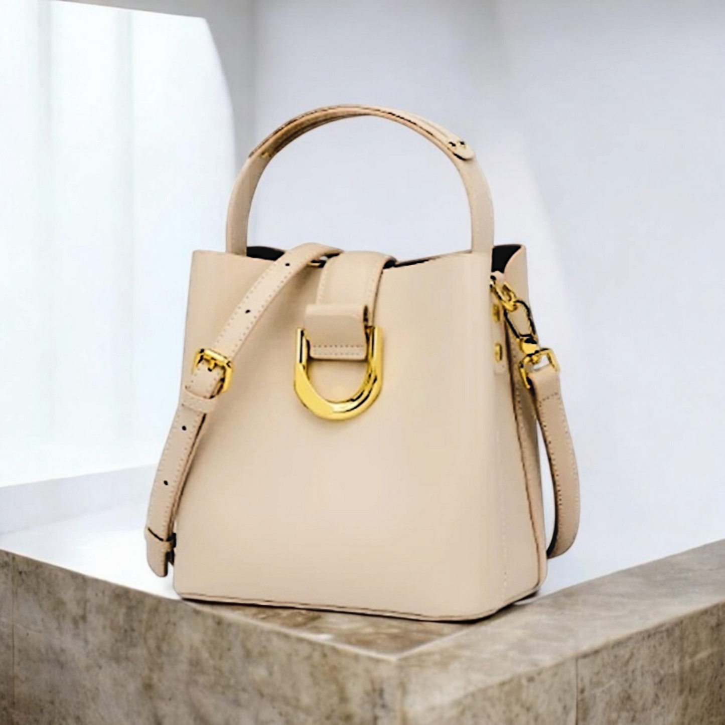 Stilaré Mimi Leather Bucket Bag