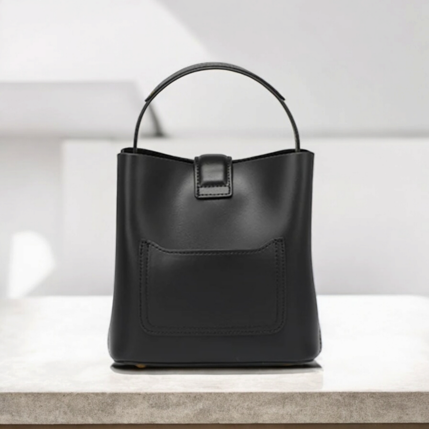 Stilaré Mimi Leather Bucket Bag