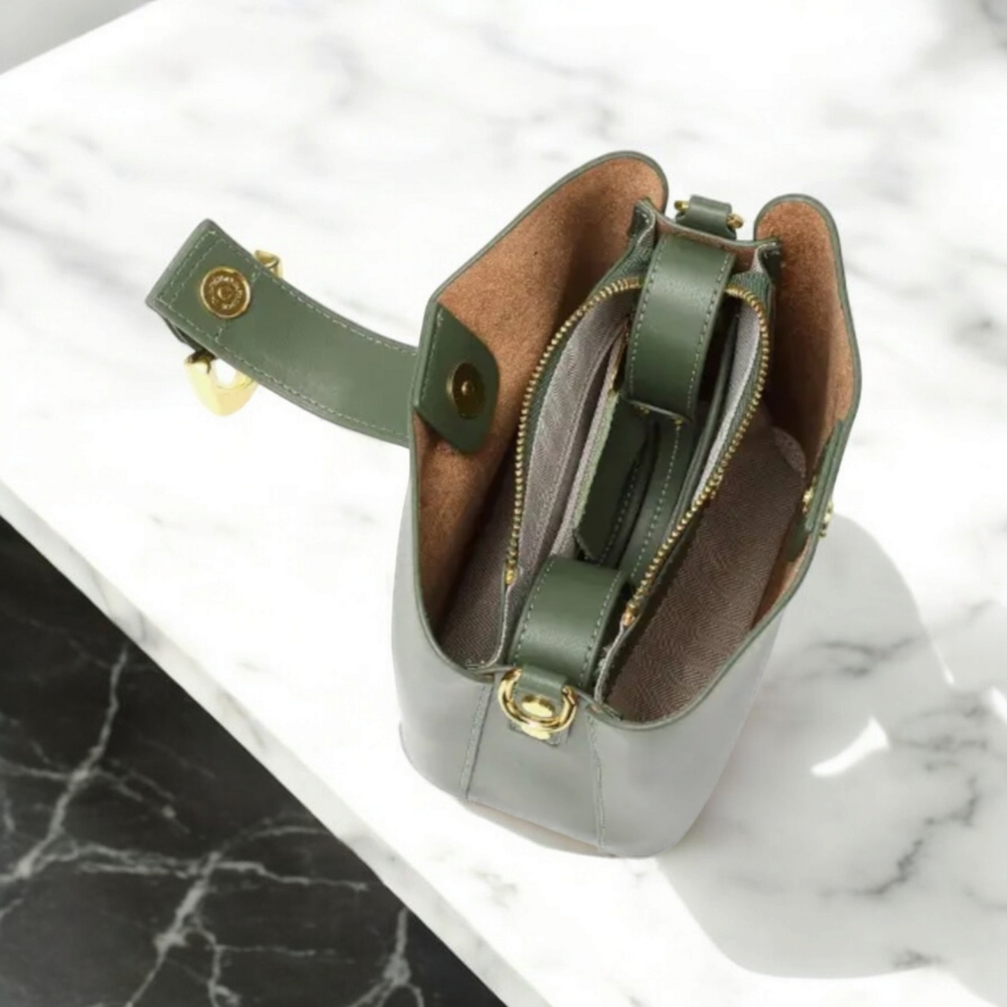 Stilaré Mimi Leather Bucket Bag