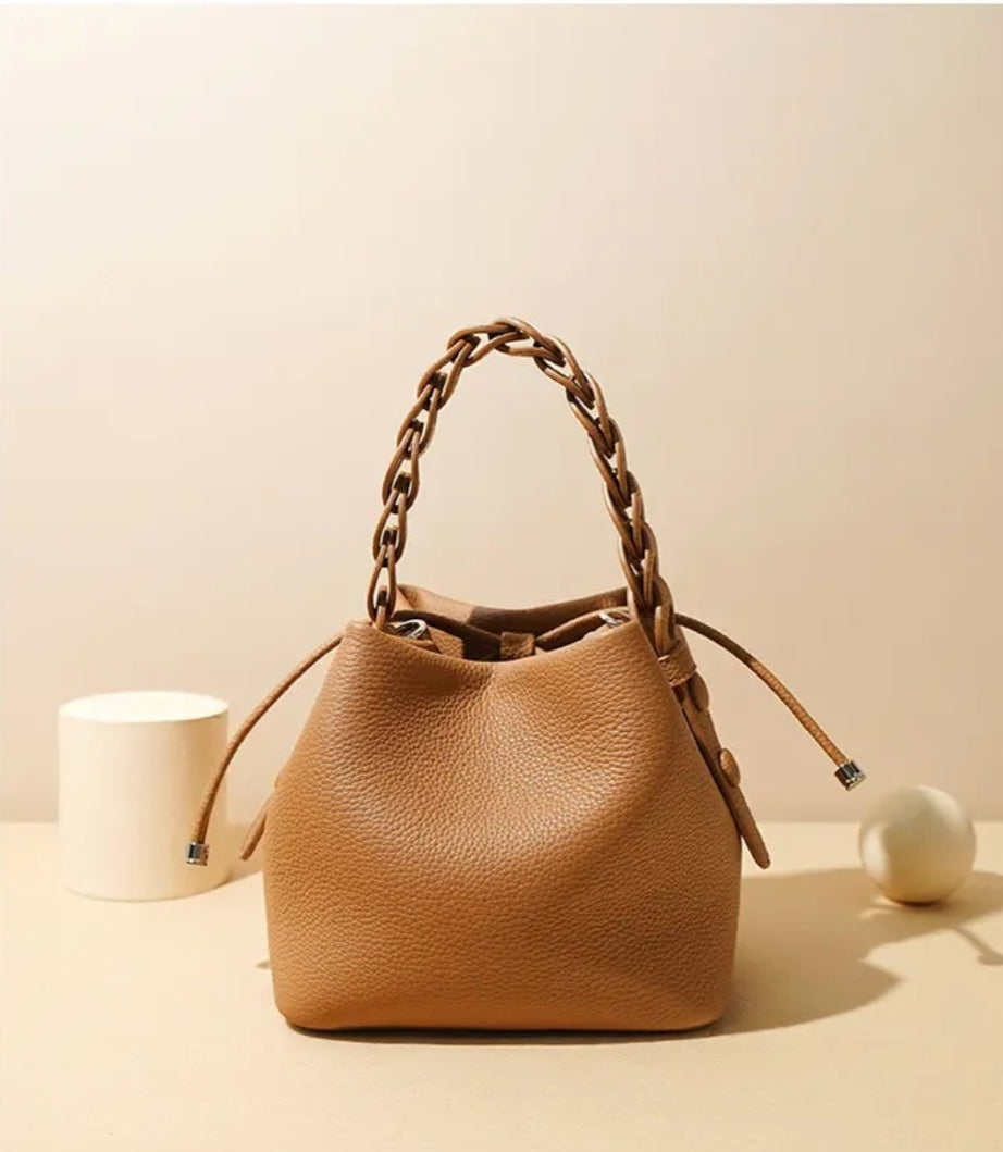 Stilaré Selena Leather Bucket Bag