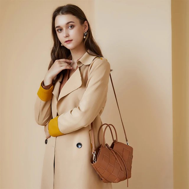 Stilaré Sasha Leather Bucket Bag - Stilaré