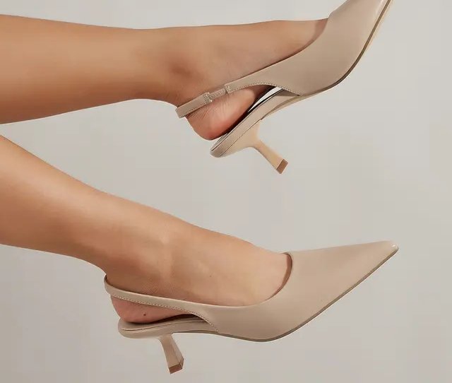 Stilaré Lisa Slingback Pumps - Stilaré